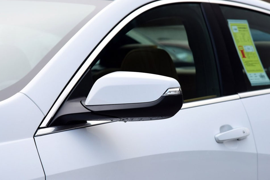 2016款 1.5T 双离合锐耀版 细节