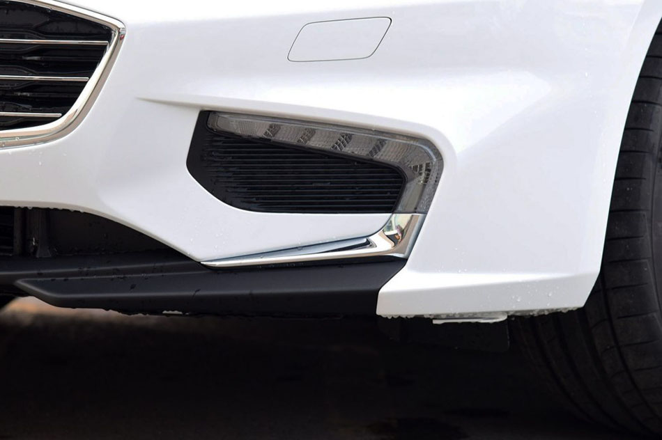 2016款 1.5T 双离合锐耀版 细节