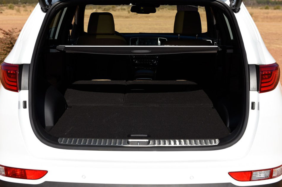 2016款 1.6T 自动四驱Premium 座椅空间