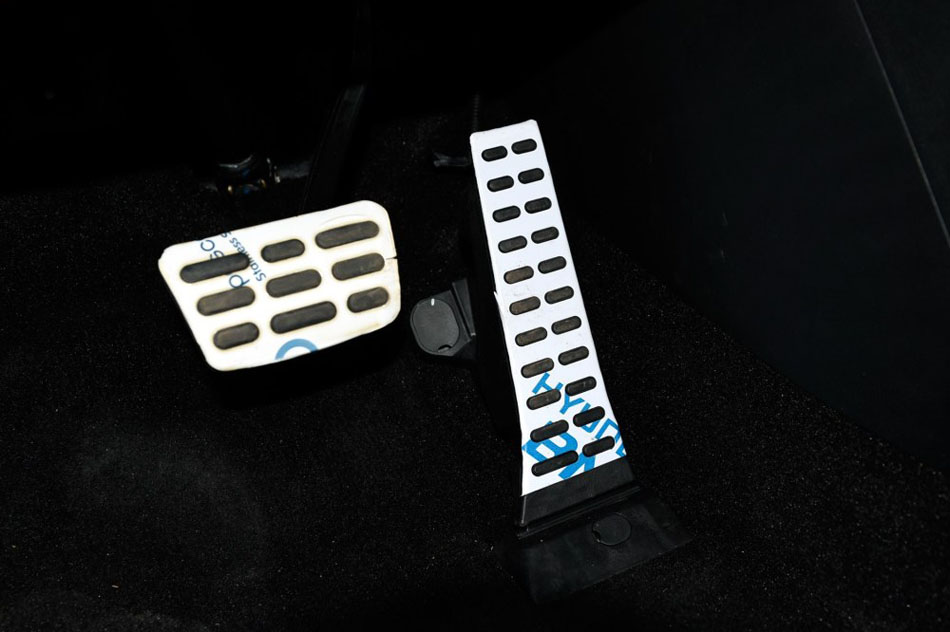 2016款 1.6T 自动四驱Premium 座椅空间