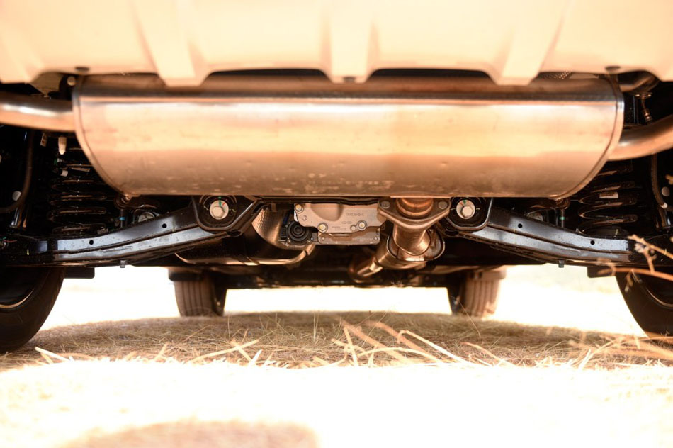 2016款 1.6T 自动四驱Premium 引擎底盘