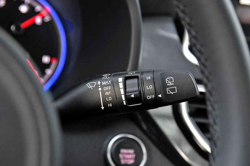 2019款 1.6T 自动四驱豪华 内饰