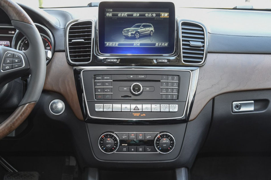 2016款 GLS 500 4MATIC 内饰