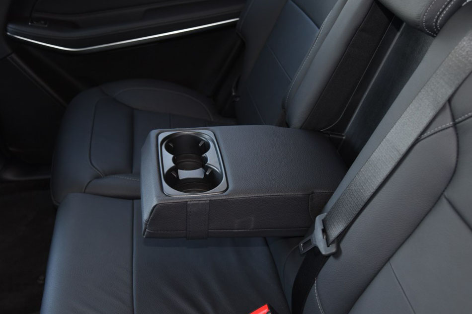 2016款 GLS 500 4MATIC 座椅空间