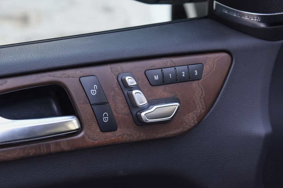 2016款 GLS 500 4MATIC 座椅空间