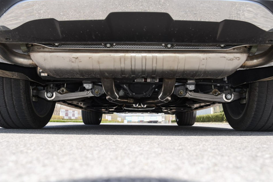 2016款 GLS 500 4MATIC 引擎底盘