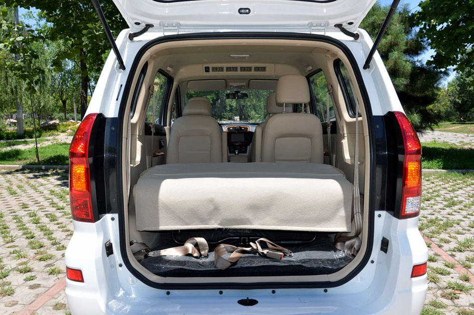 2014款 1.5L手动舒适型DK15-02 座椅空间