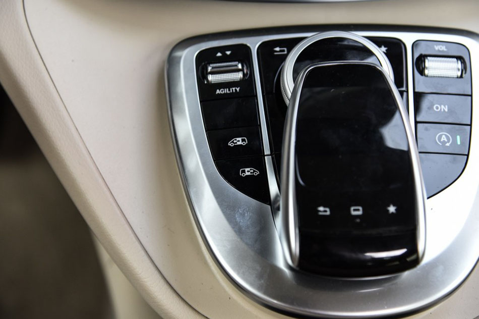 2016款 V 260 尊贵版 内饰