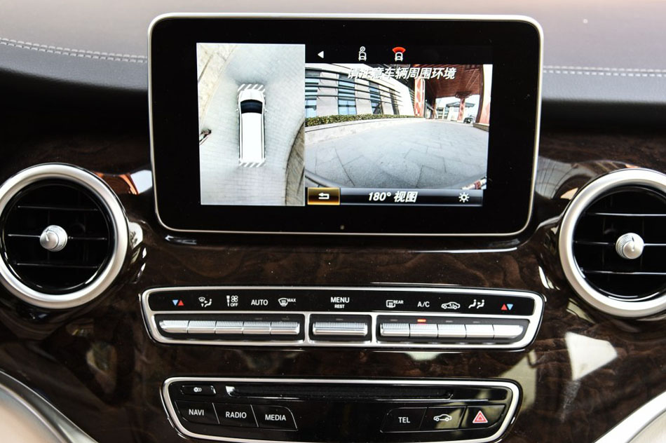 2016款 V 260 尊贵版 内饰