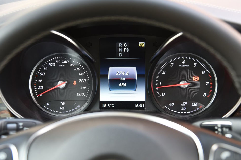 2016款 V 260 尊贵版 内饰