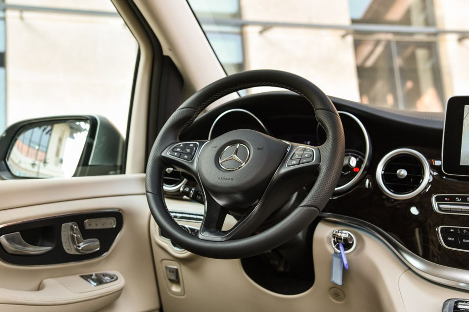 2016款 V 260 尊贵版 内饰