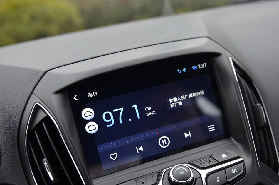 2016款 1.5L 手动领臻版 内饰