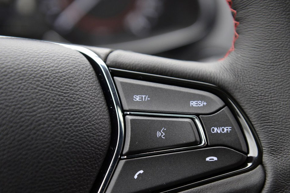 2016款 1.5L 手动领臻版 内饰