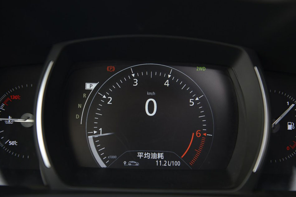 2016款 2.0L 四驱至尊版 内饰