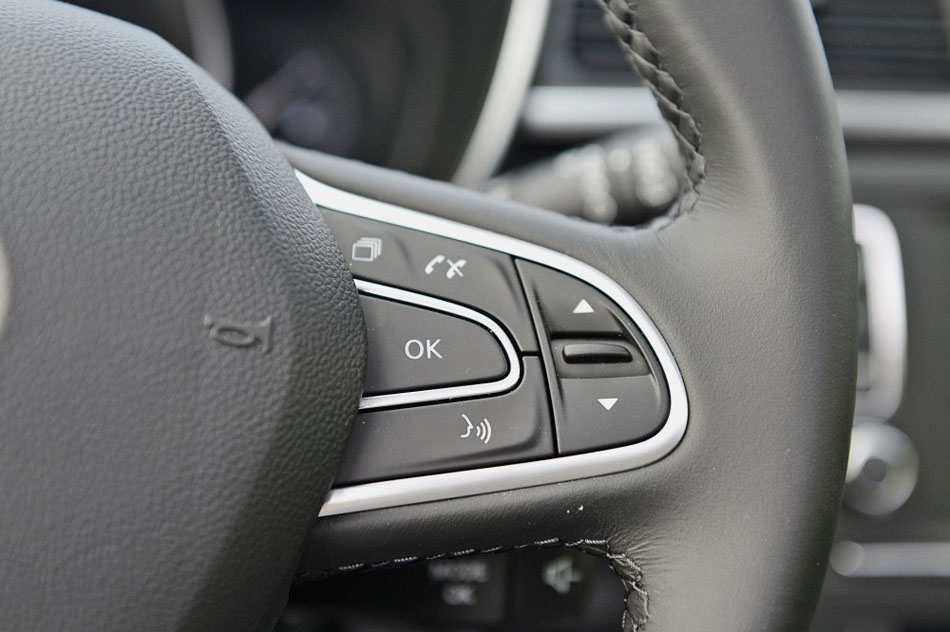 2016款 2.0L 四驱至尊版 内饰