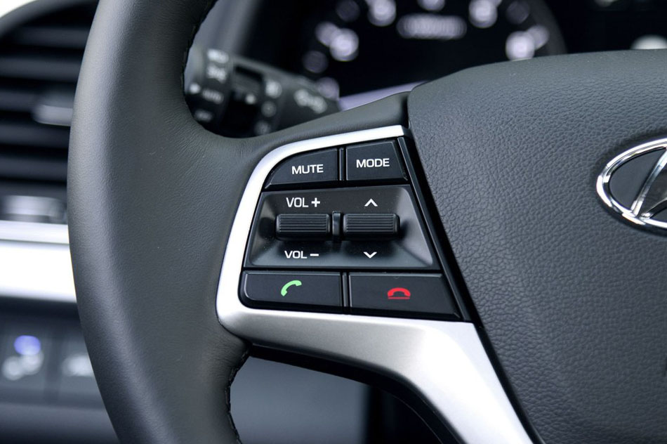 2016款 1.6L 自动智炫·旗舰型 内饰