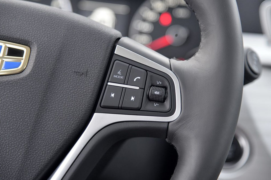 2016款 1.8TD 自动四驱智尊型 内饰