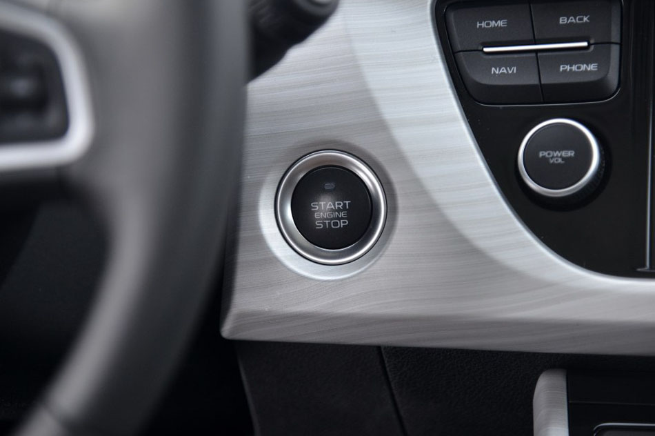 2016款 1.8TD 自动四驱智尊型 内饰