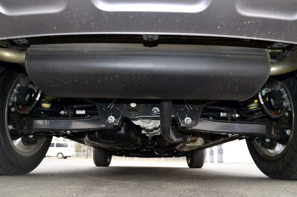 2016款 1.8TD 自动四驱智尊型 引擎底盘