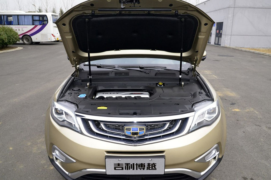 2016款 1.8TD 自动四驱智尊型 引擎底盘