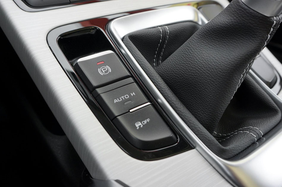 2018款 1.8TD 手动两驱智雅型 内饰