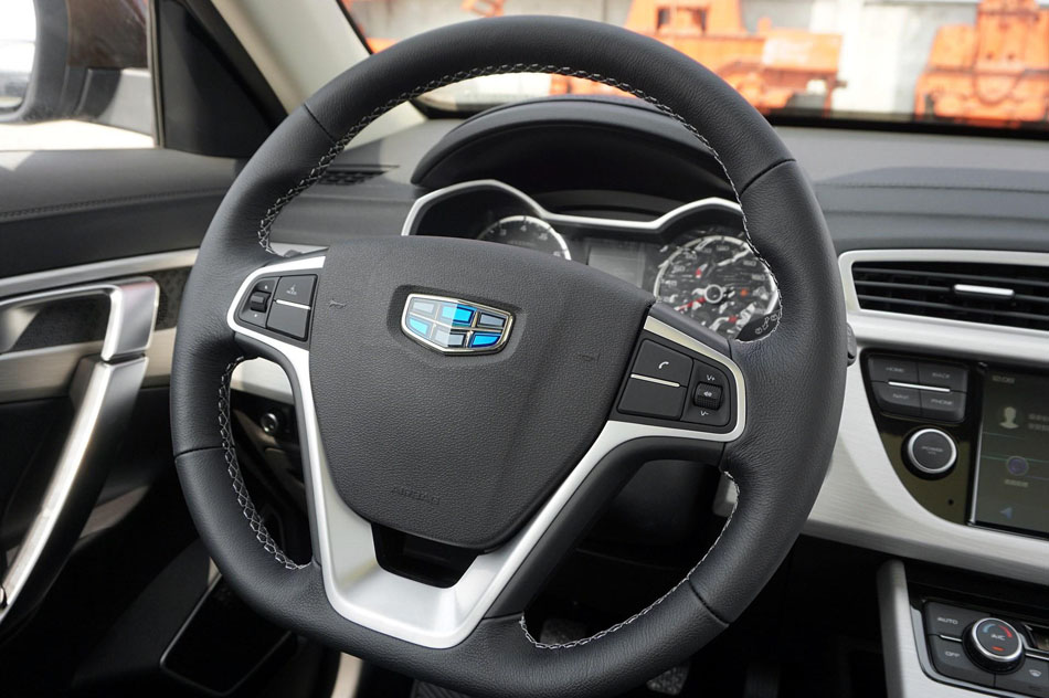 2018款 1.8TD 手动两驱智雅型 内饰