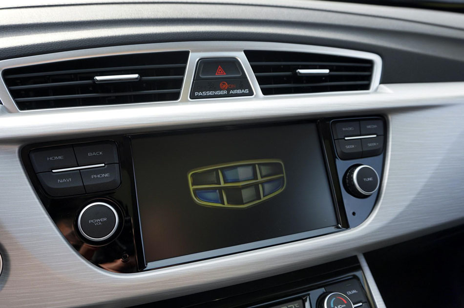 2018款 1.8TD 手动两驱智雅型 内饰