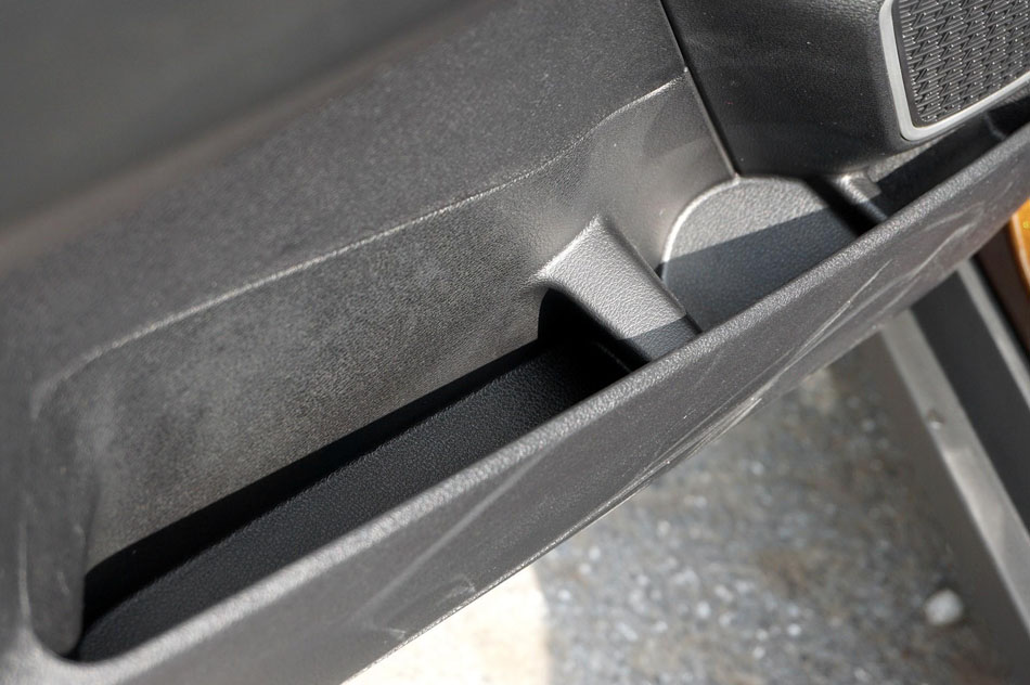 2018款 1.8TD 手动两驱智雅型 座椅空间