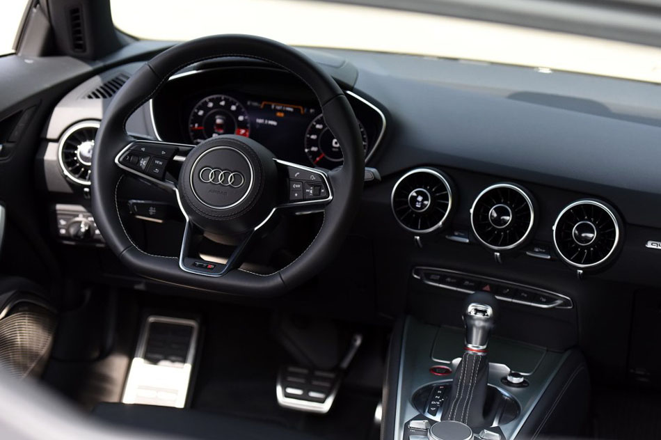 2016款 TTS Coupe 2.0TFSI quattro 内饰