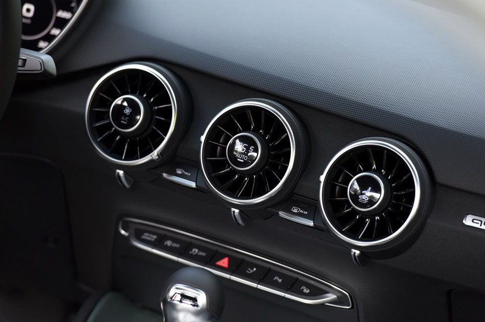 2016款 TTS Coupe 2.0TFSI quattro 内饰