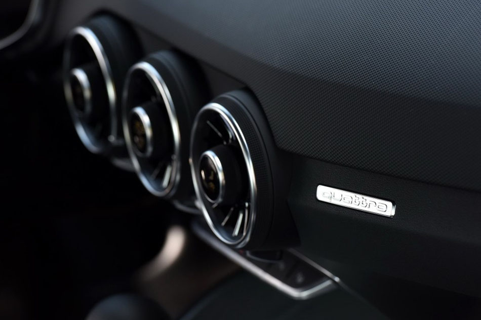 2016款 TTS Coupe 2.0TFSI quattro 内饰