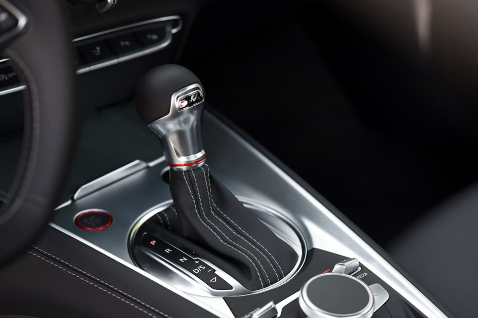 2016款 TTS Coupe 2.0TFSI quattro 内饰