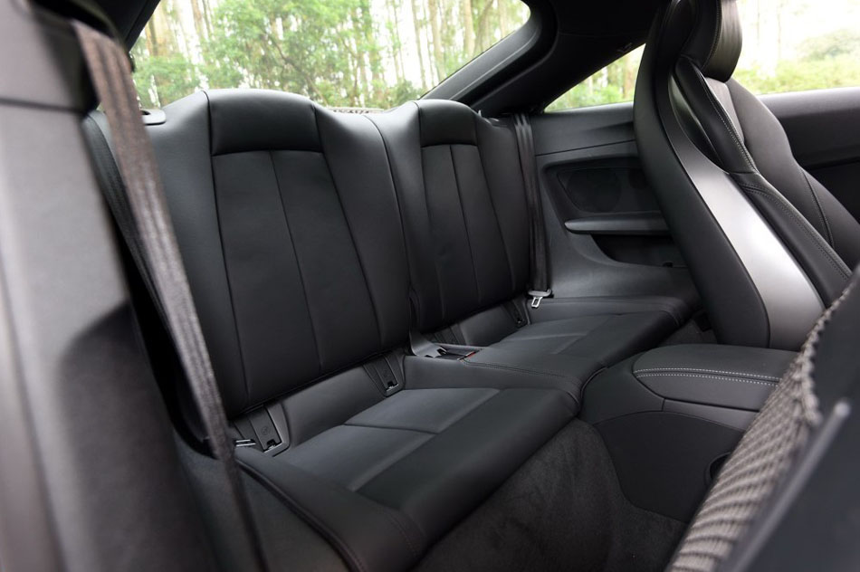 2016款 TTS Coupe 2.0TFSI quattro 座椅空间