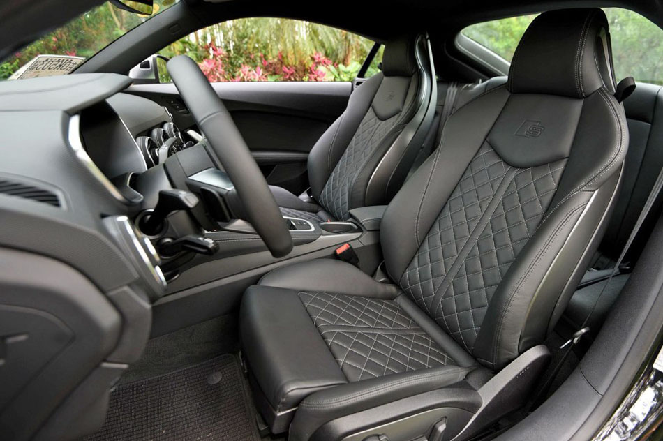 2016款 TTS Coupe 2.0TFSI quattro 座椅空间