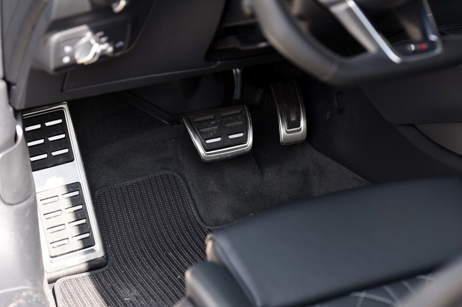 2016款 TTS Coupe 2.0TFSI quattro 座椅空间