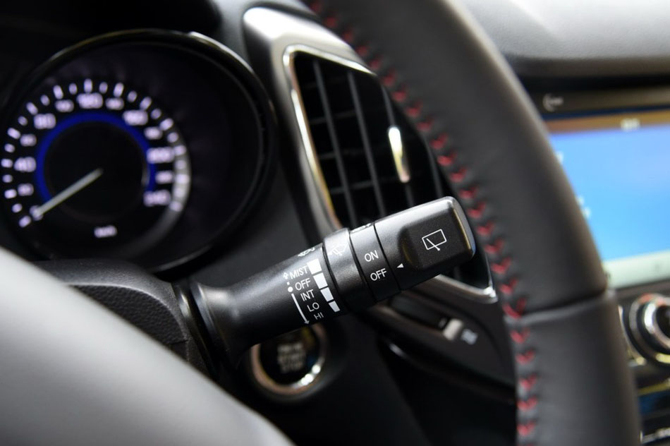 2016款 1.5L 手动尊贵版 内饰