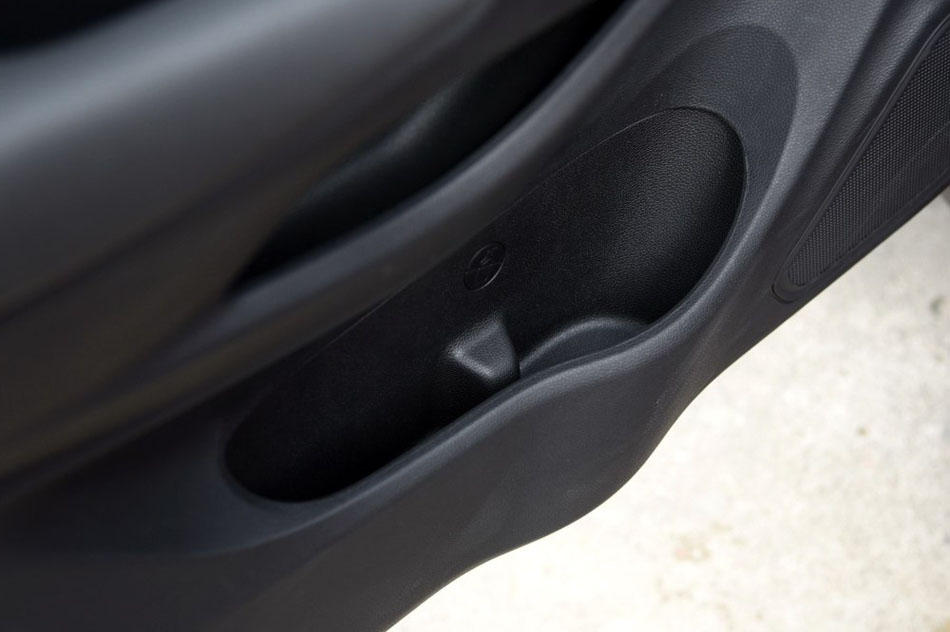 2016款 1.5L 手动尊贵版 座椅空间