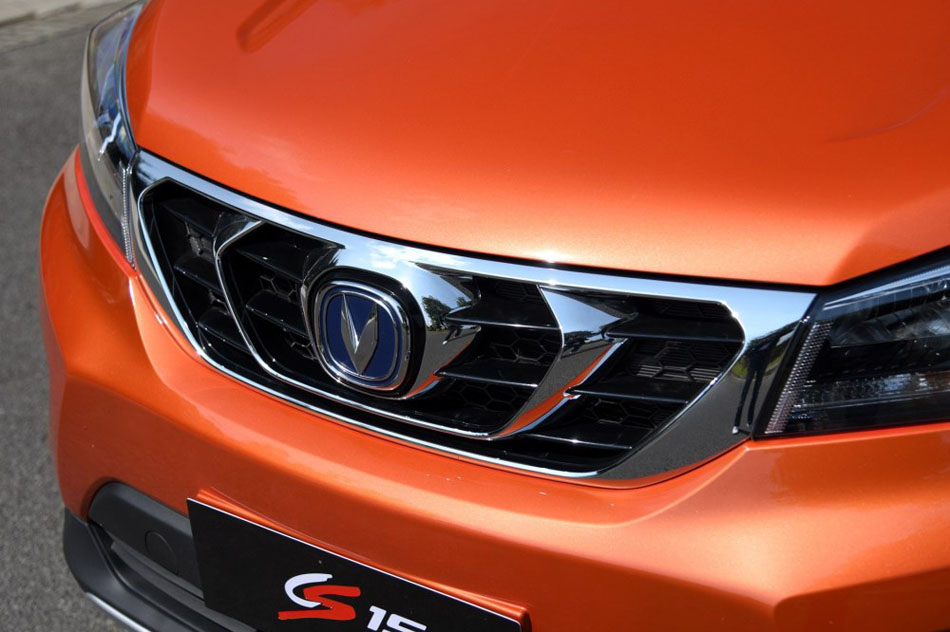 2016款 1.5L 手动尊贵版 细节