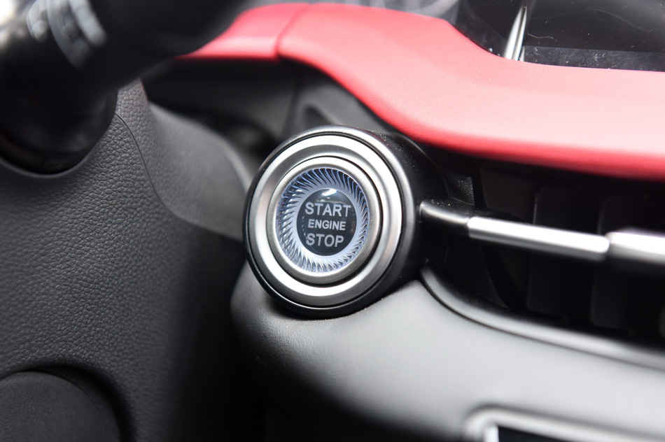 2019款 1.5L 自动旗舰型 内饰