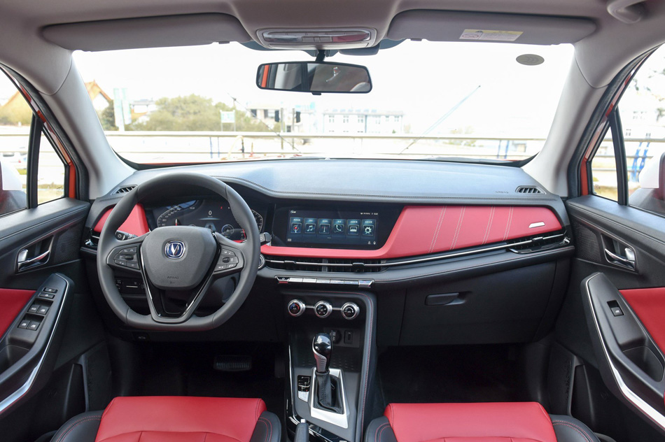 2019款 1.5L 自动旗舰型 内饰