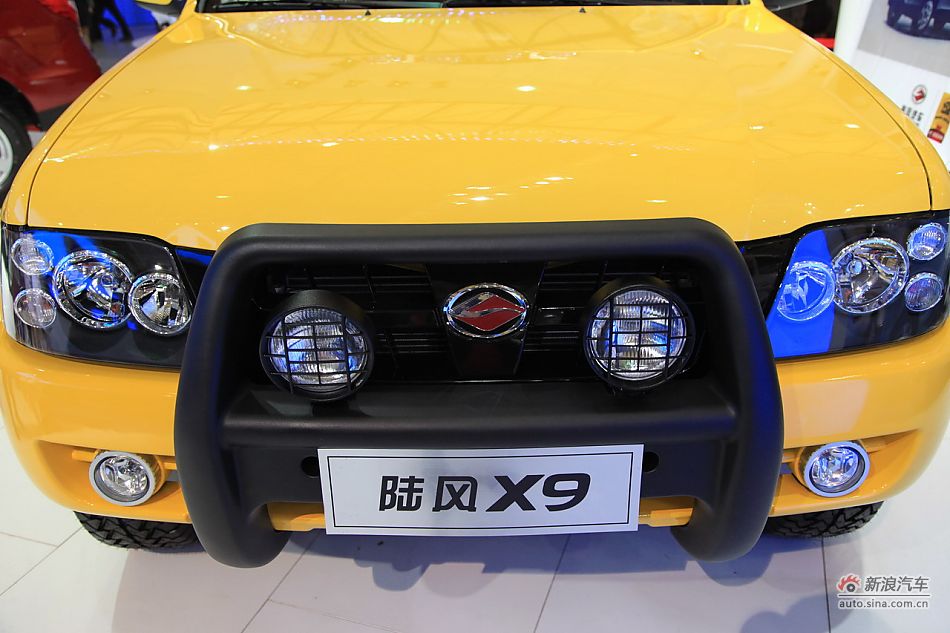 江铃陆风X9