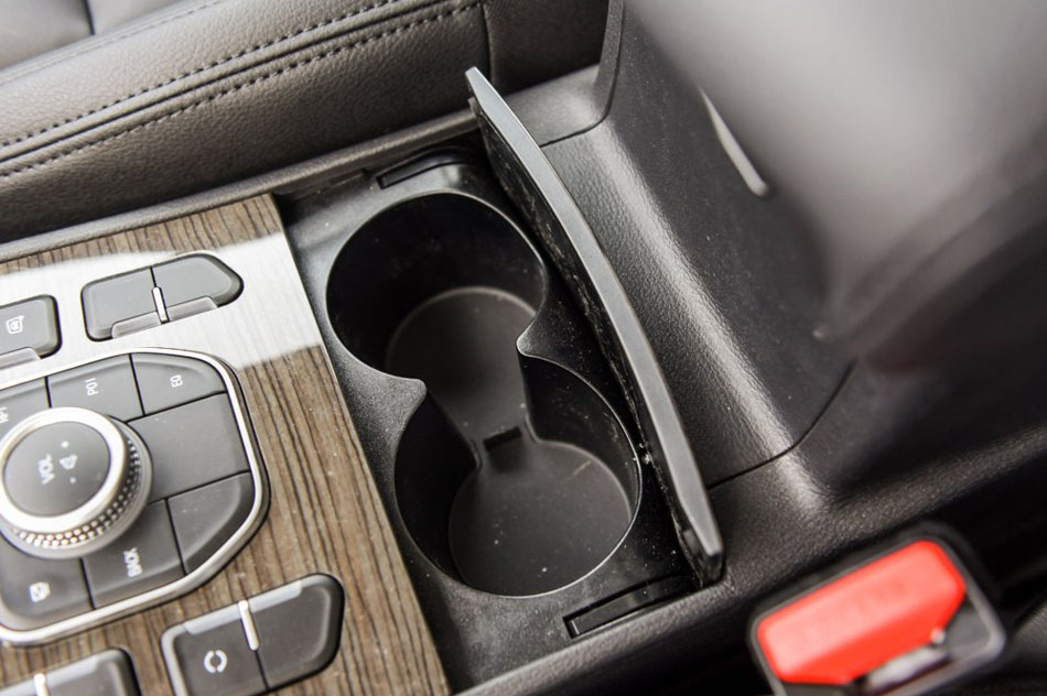 2016款 1.5T 自动两驱精英型 内饰