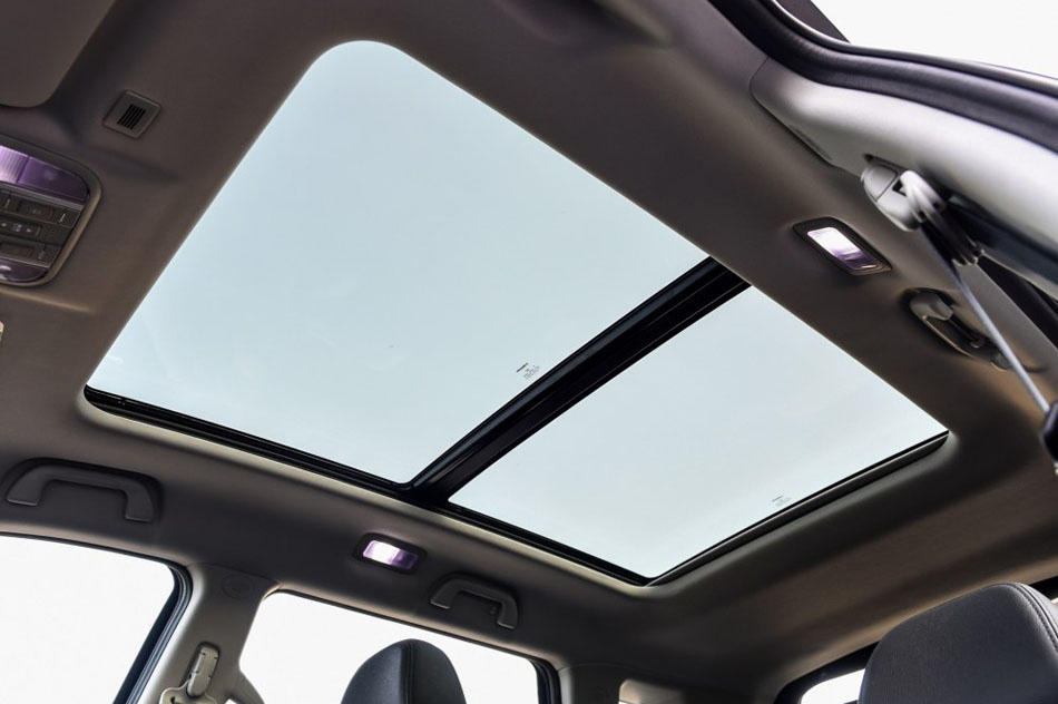 2016款 1.5T 自动两驱精英型 座椅空间