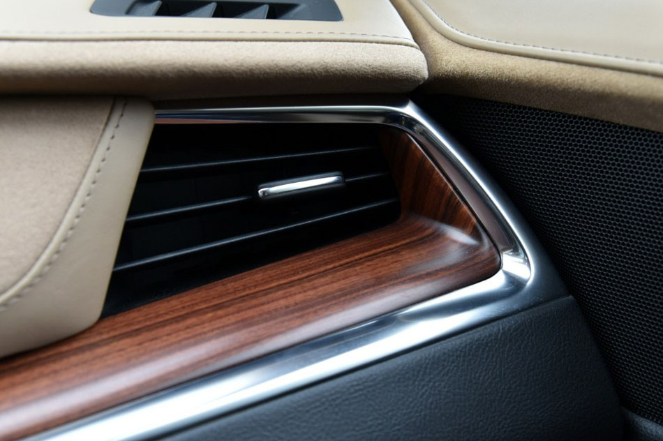 2016款 28T 四驱铂金版 内饰