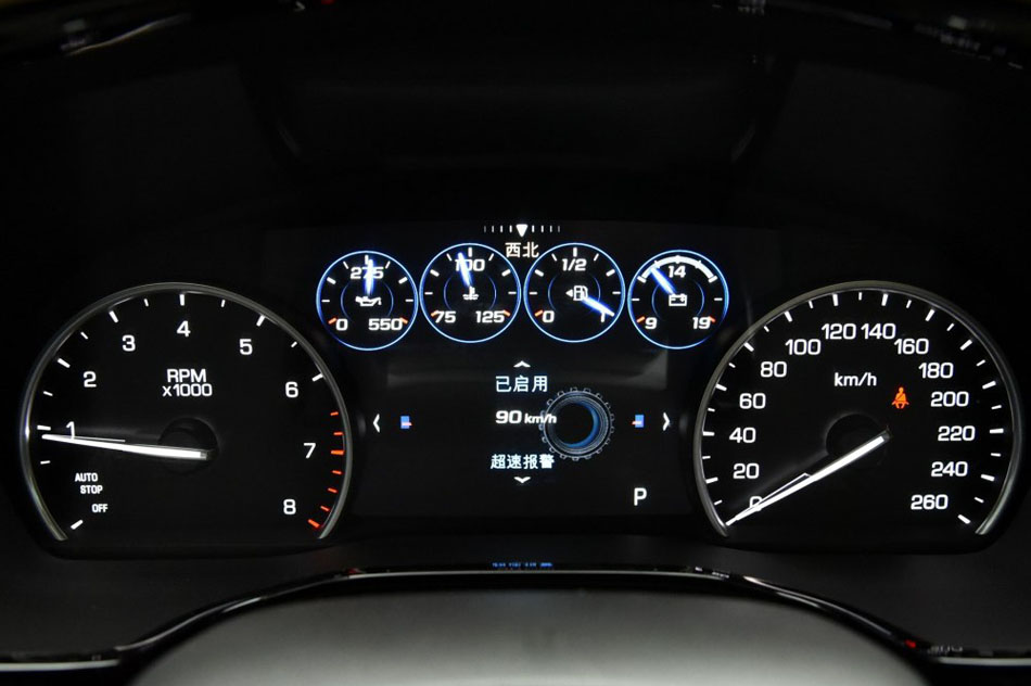 2016款 28T 四驱铂金版 内饰