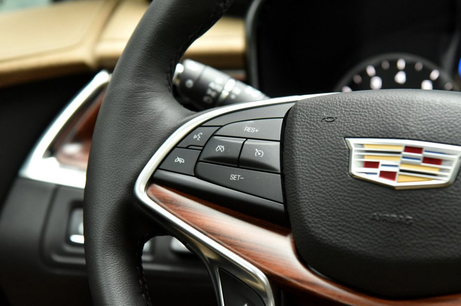 2016款 28T 四驱铂金版 内饰