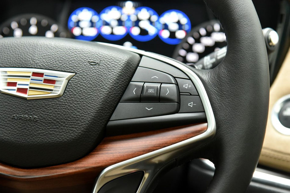 2016款 28T 四驱铂金版 内饰