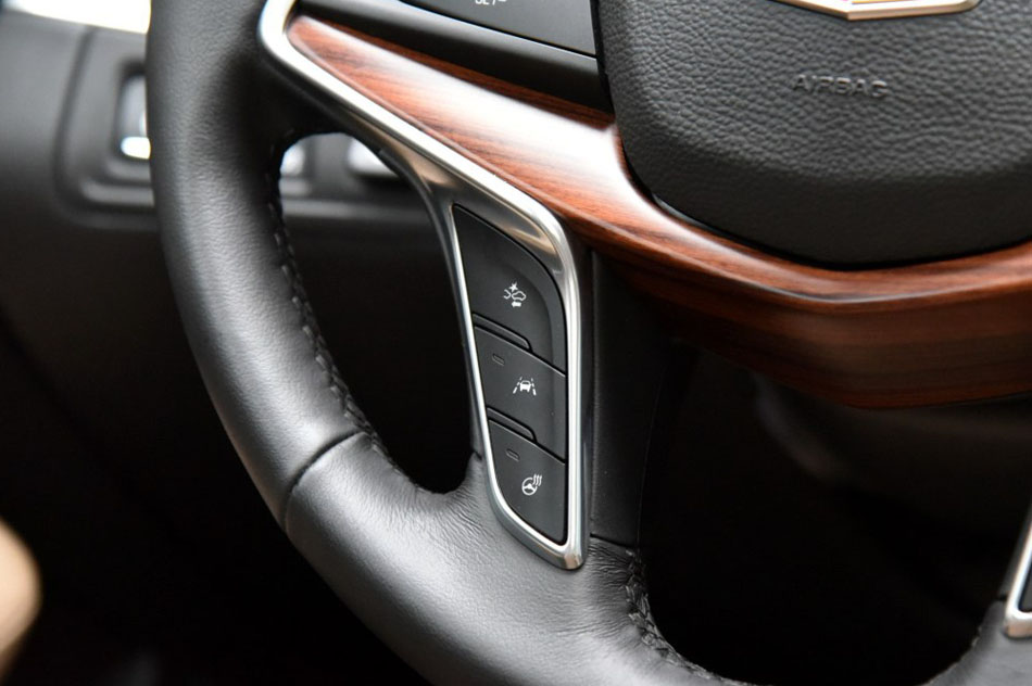 2016款 28T 四驱铂金版 内饰