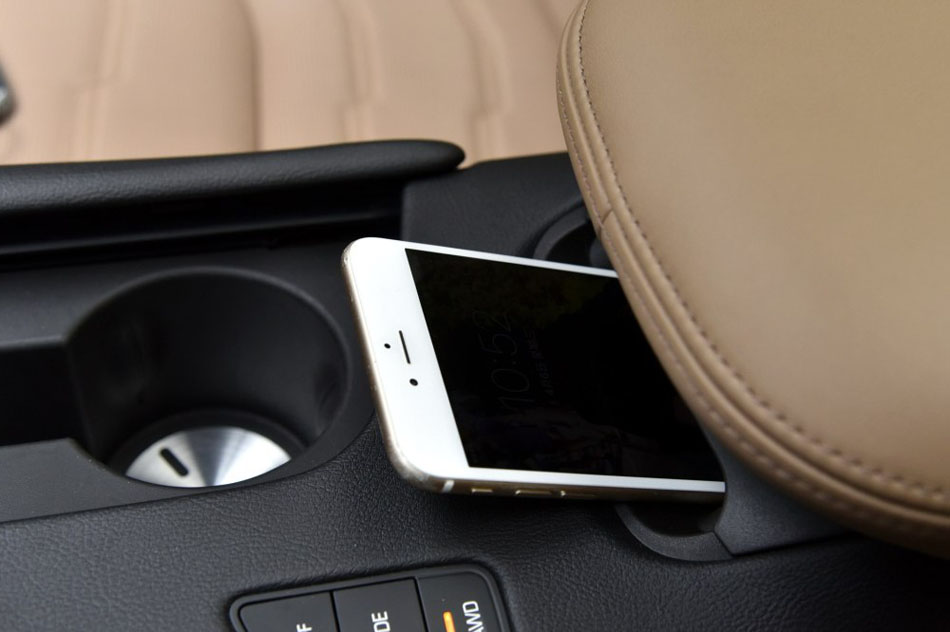 2016款 28T 四驱铂金版 座椅空间