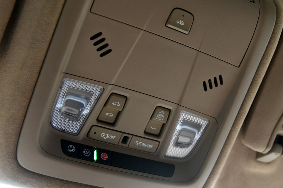 2016款 28T 四驱铂金版 座椅空间